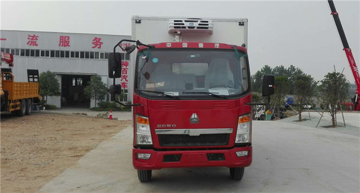 重汽豪沃 4.2米冷藏車(chē)