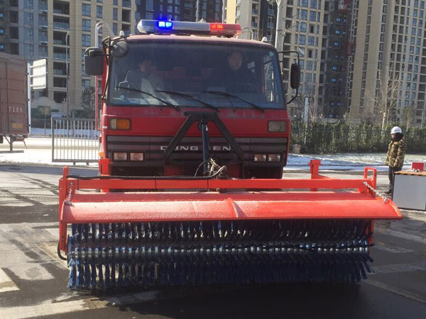 消防掃雪車(chē) 東風153消防車(chē)裝3米除雪刷